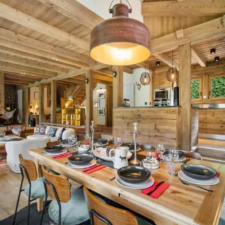 Luxury 4br 10p Fireplace Mountain Views And Garden Holiday home *